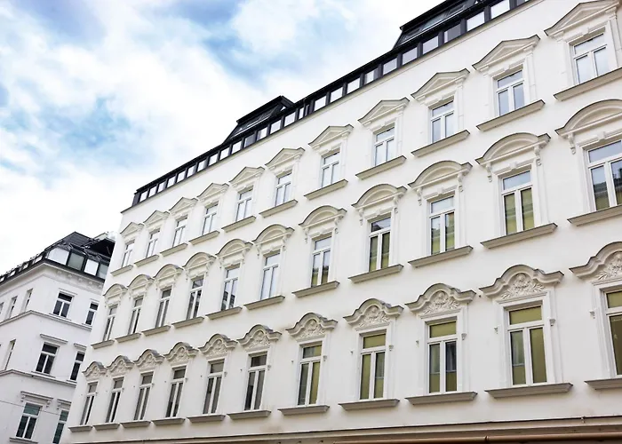 Alon Homes Vienna - Premium City Center Apartments
